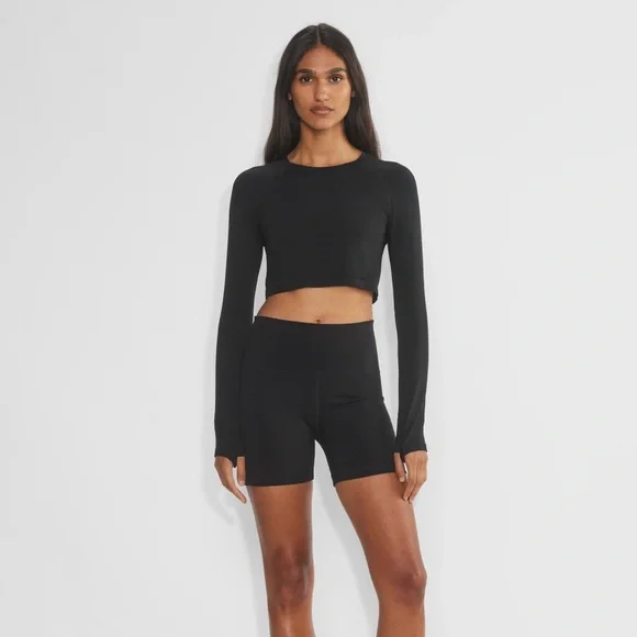 NWT - Aritzia Golden Powersculpt™ New Cheeky Hi-Rise 5" Biker Short (Size 6) - Picture 3 of 7